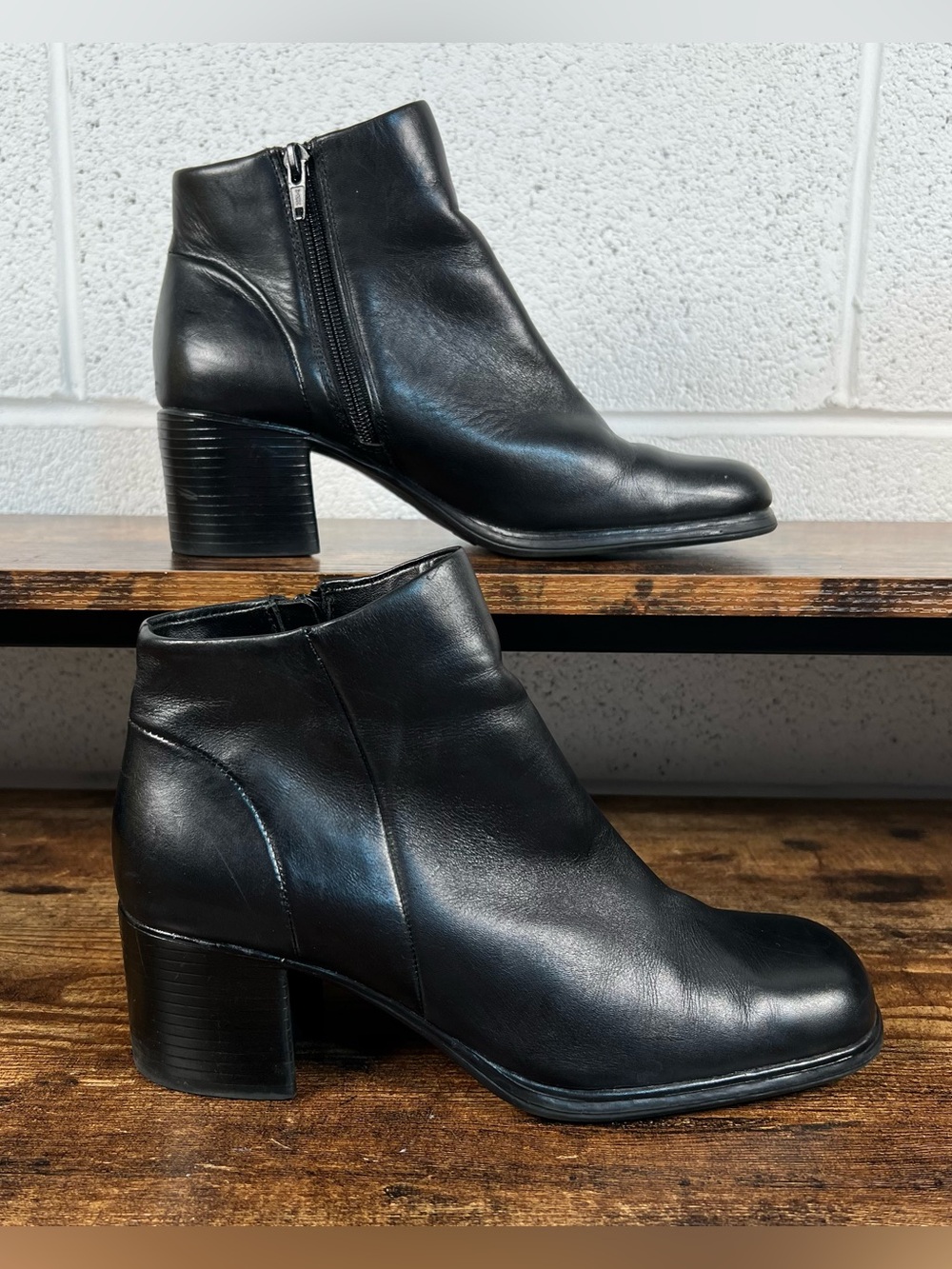 Thom McAn Boots Ankle Booties Black Leather Ursula Women's 8 Wide